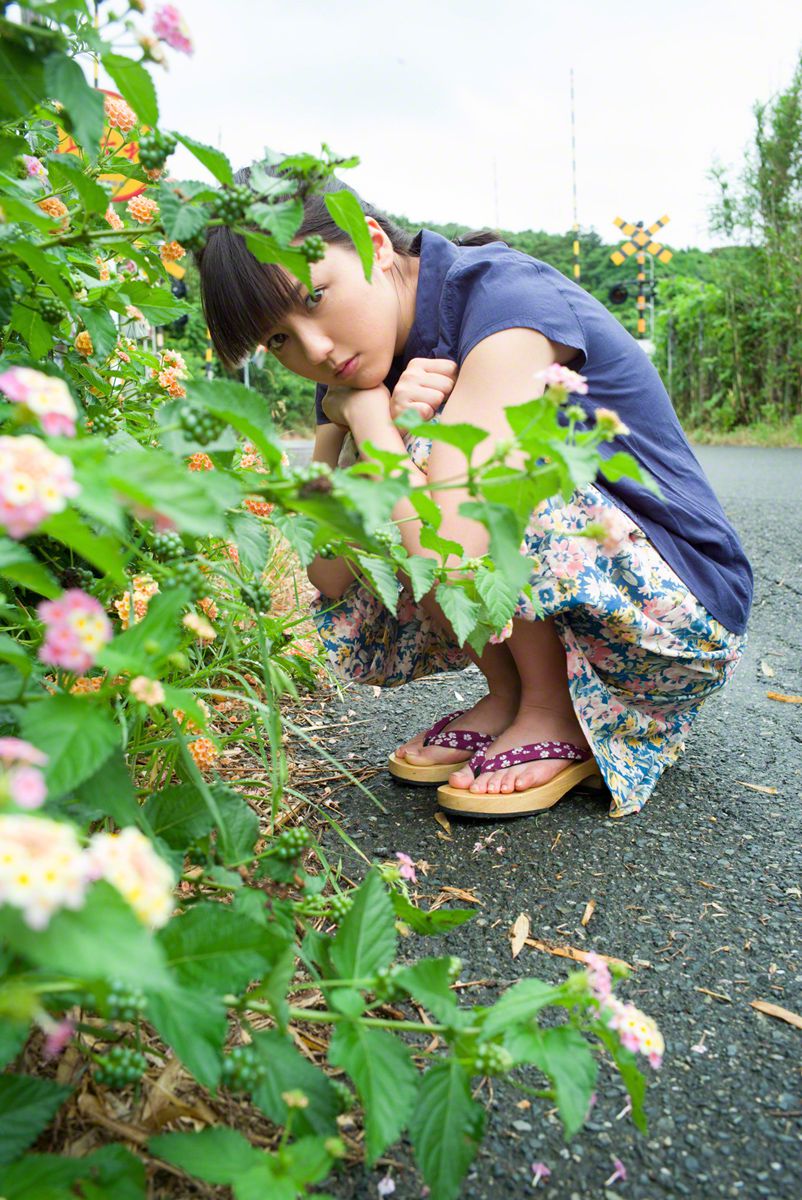 小女，还挺野！